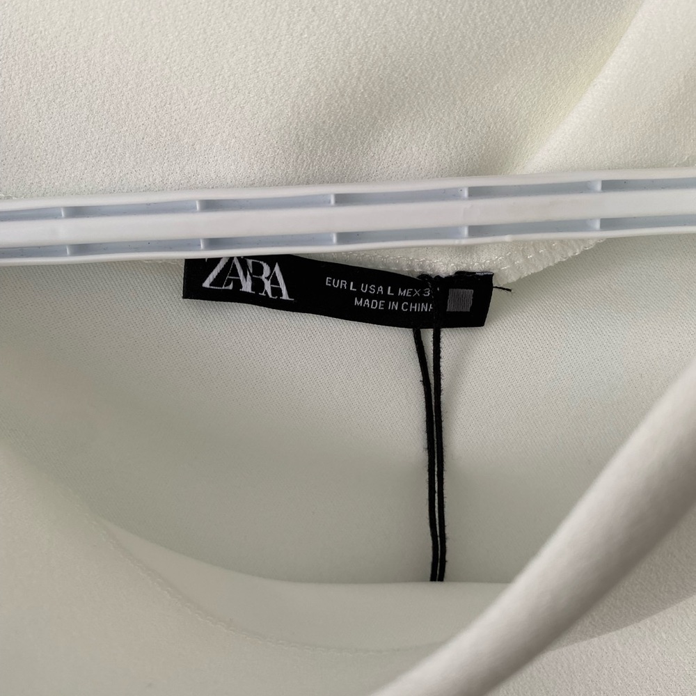 Asymmetrical top - Picture 4 of 12
